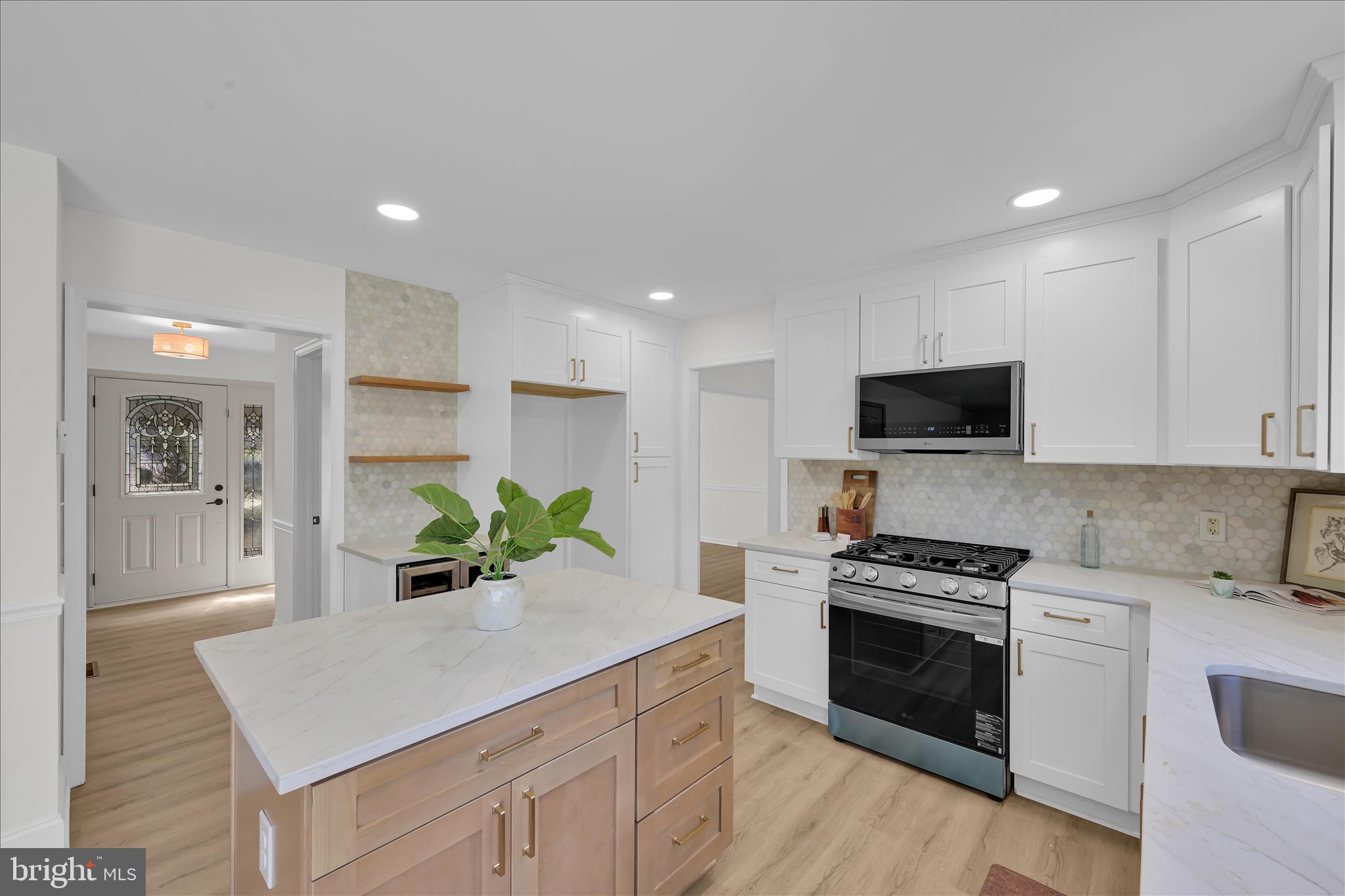 115 Saybrooke Drive Lititz, PA 17543 - Photo 20 of 46 Kitchen