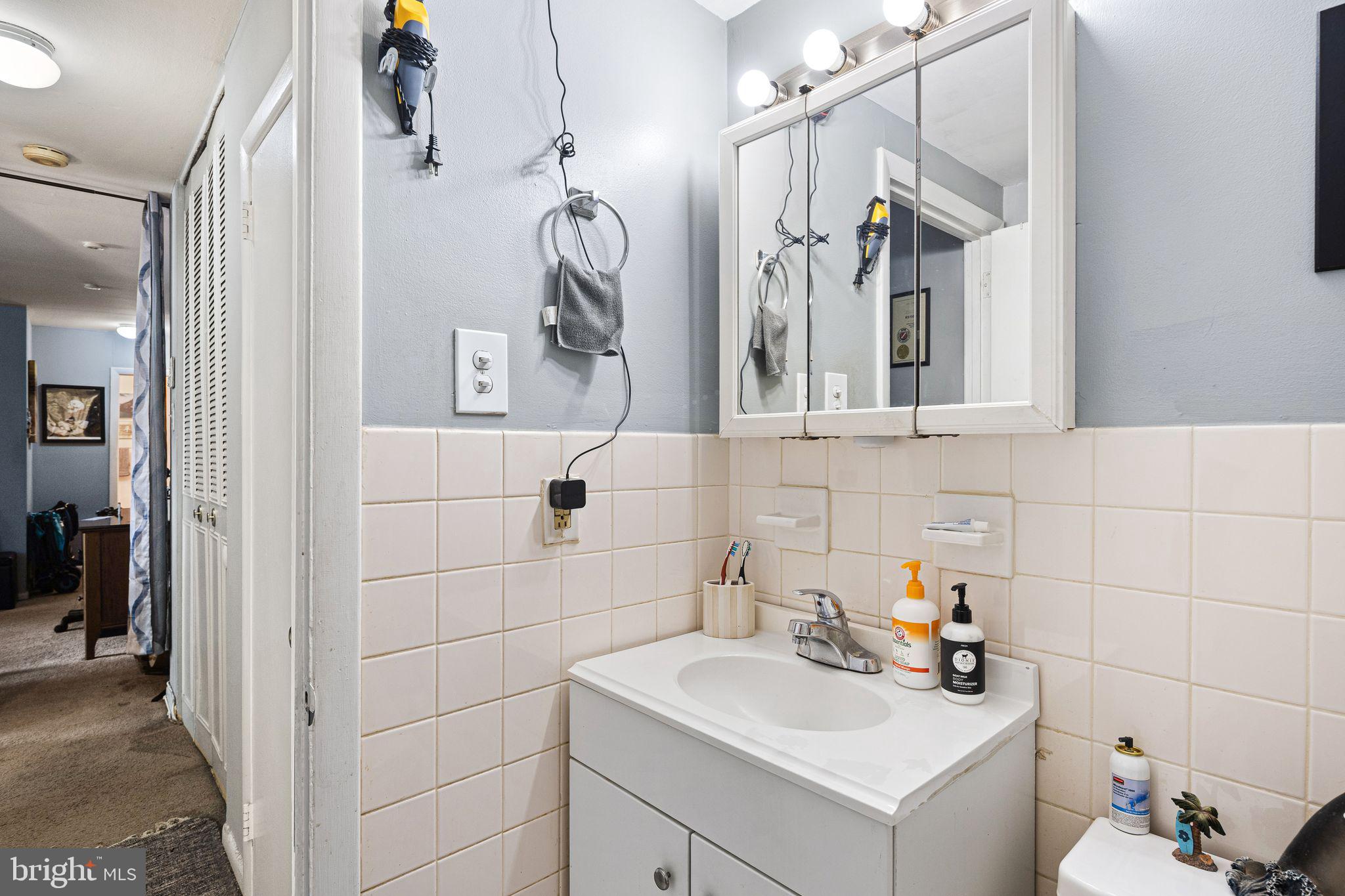 1600 Church Road, Unit A111 Wyncote, PA 19095 - Photo 23 of 27