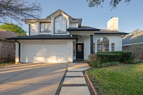 $695,000 | 4802 Alta Loma Drive, Austin, TX 78749