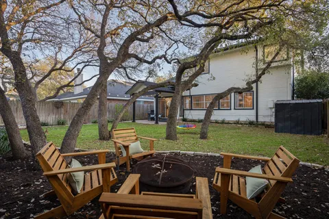 $695,000 | 4802 Alta Loma Drive, Austin, TX 78749