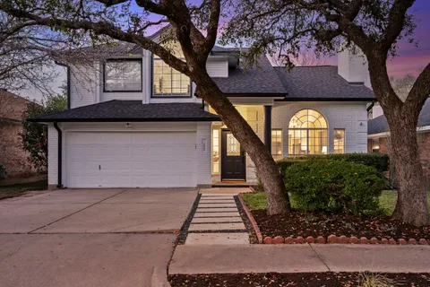 $695,000 | 4802 Alta Loma Drive, Austin, TX 78749