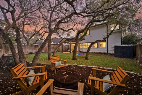 $695,000 | 4802 Alta Loma Drive, Austin, TX 78749