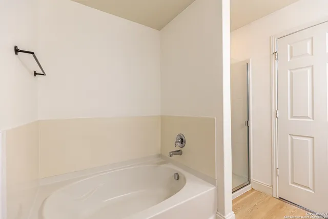 $1,799 | 443 Harvest Point, Selma, TX 78154