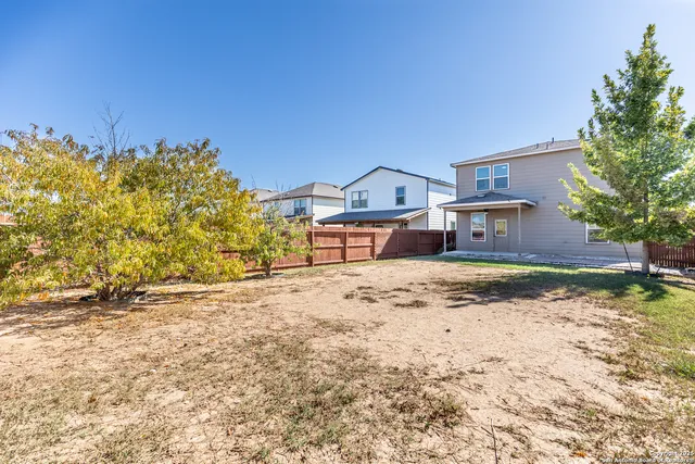 $1,799 | 443 Harvest Point, Selma, TX 78154