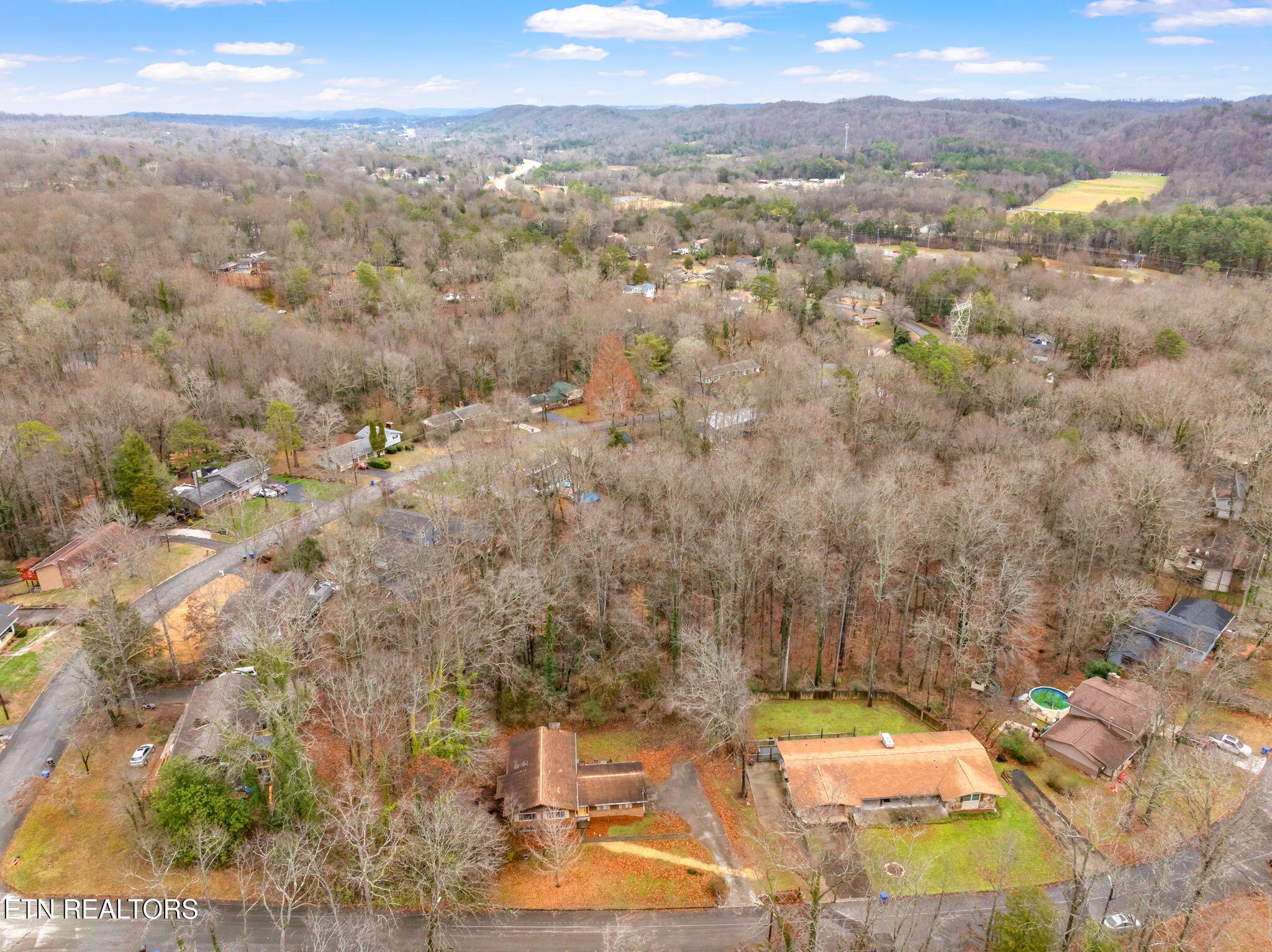 103 Norway Lane Oak Ridge, TN 37830 - Photo 47 of 54 48-web-or-mls-103 Norway Lane-45