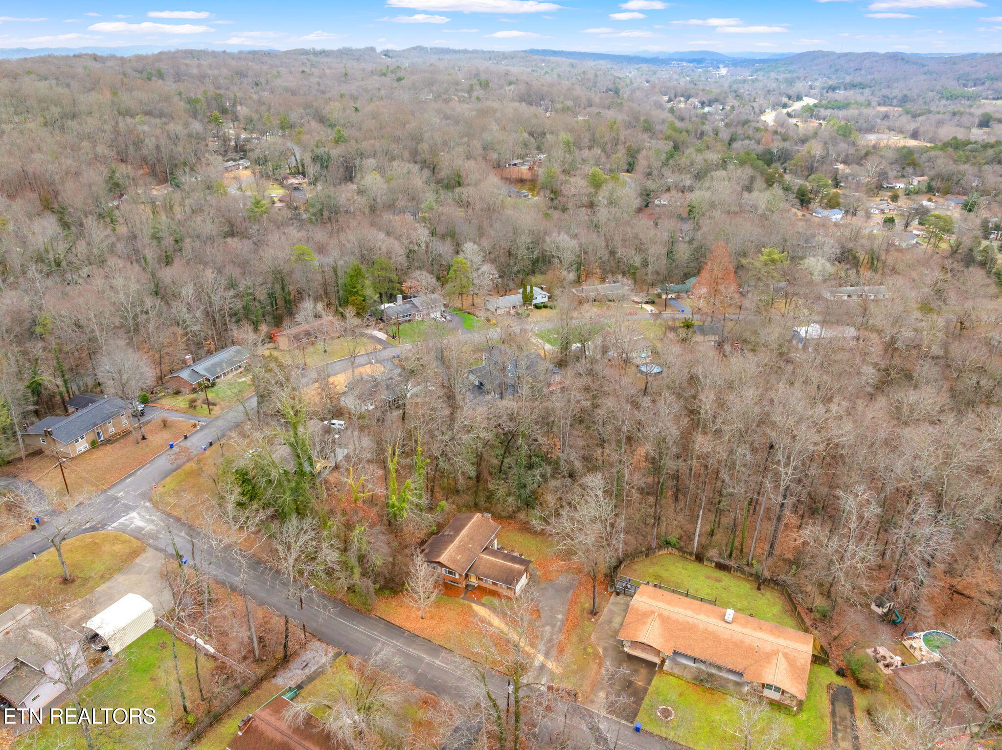 103 Norway Lane Oak Ridge, TN 37830 - Photo 48 of 54 49-web-or-mls-103 Norway Lane-46
