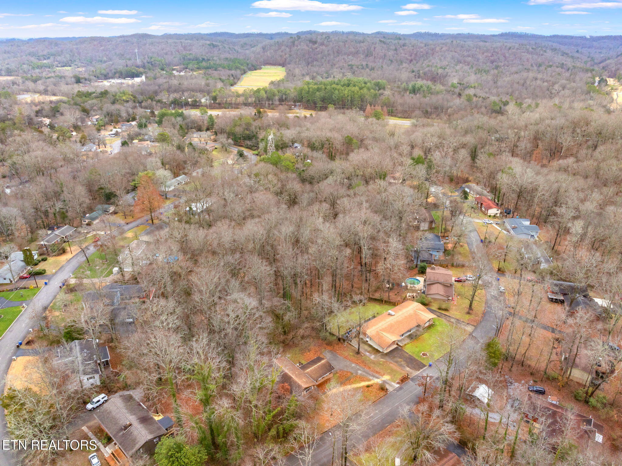 103 Norway Lane Oak Ridge, TN 37830 - Photo 50 of 54 51-web-or-mls-103 Norway Lane-48