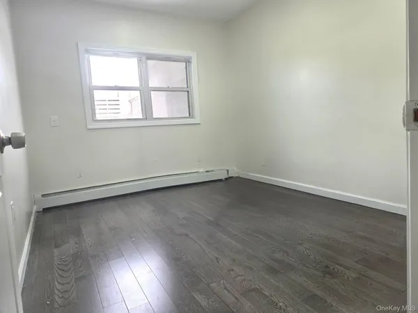 $3,300 | 87-37 132nd Street | Richmond Hill
