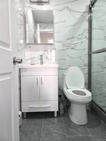 $3,300 | 87-37 132nd Street | Richmond Hill
