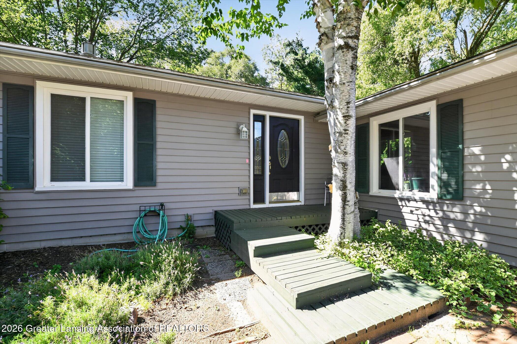 201 Ruby Way Williamston, MI 48895 - Photo 6 of 38 06-201-Ruby-Way-Windowstill-Photography