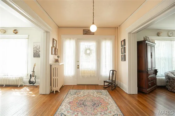 $385,000 | 707 South Prairie Street, Bloomfield, MO 63825