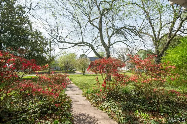 $385,000 | 707 South Prairie Street, Bloomfield, MO 63825