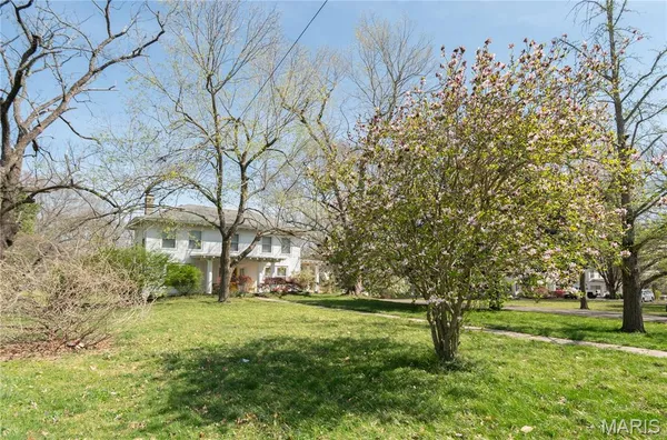 $385,000 | 707 South Prairie Street, Bloomfield, MO 63825