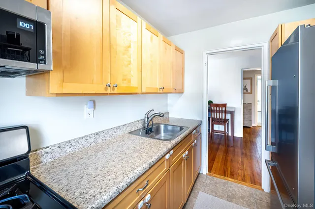 $219,000 | 96 Underhill Avenue, Unit 2B, West Harrison, NY 10604