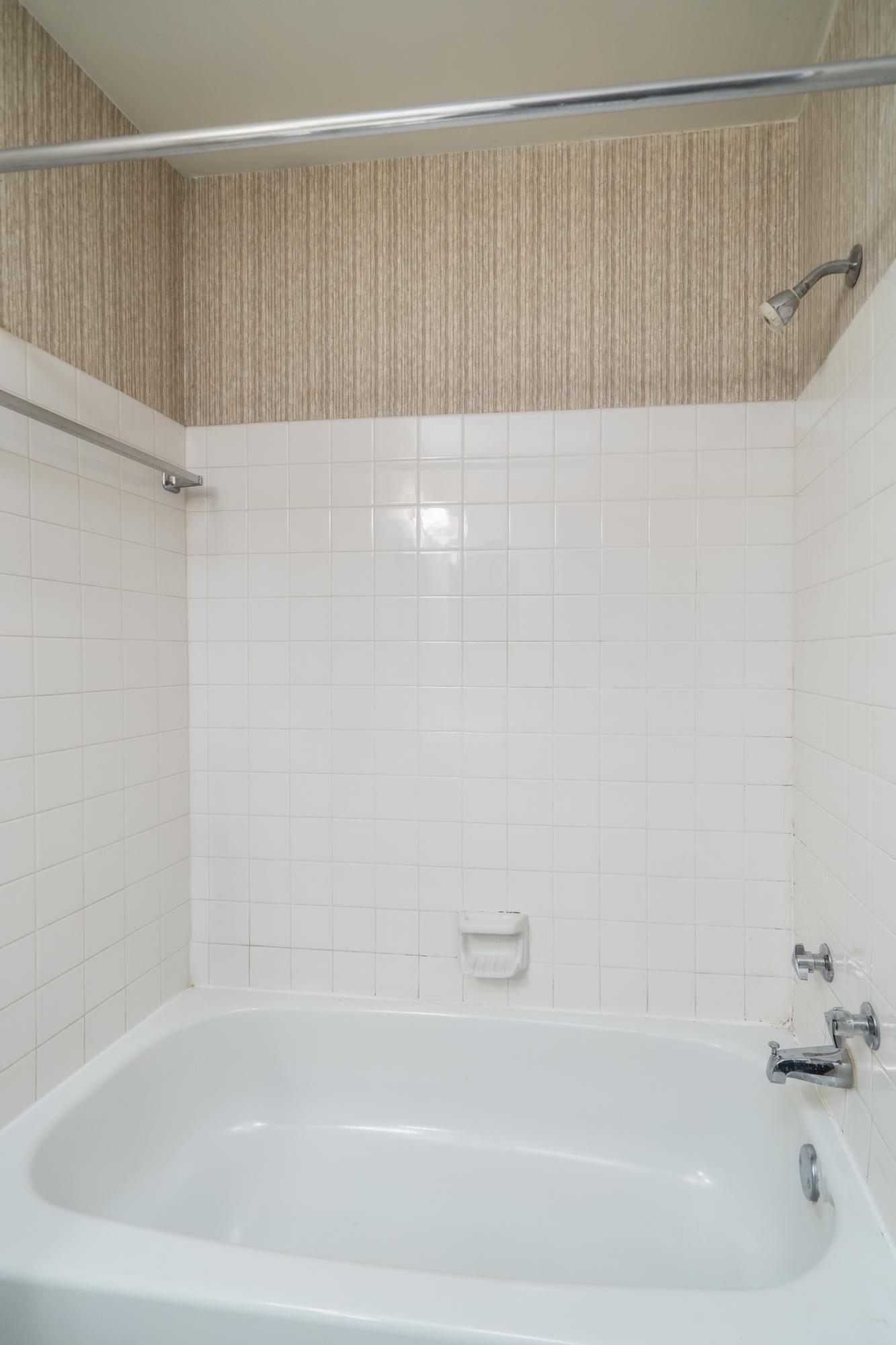 1704 Pleasant Street, Unit D St. Paul, MN 55113 - Photo 19 of 27