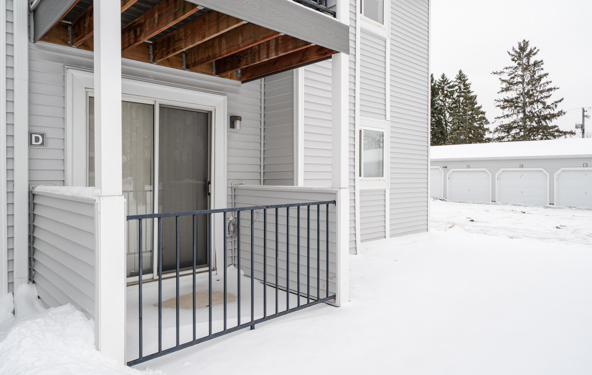 1704 Pleasant Street, Unit D St. Paul, MN 55113 - Photo 5 of 27