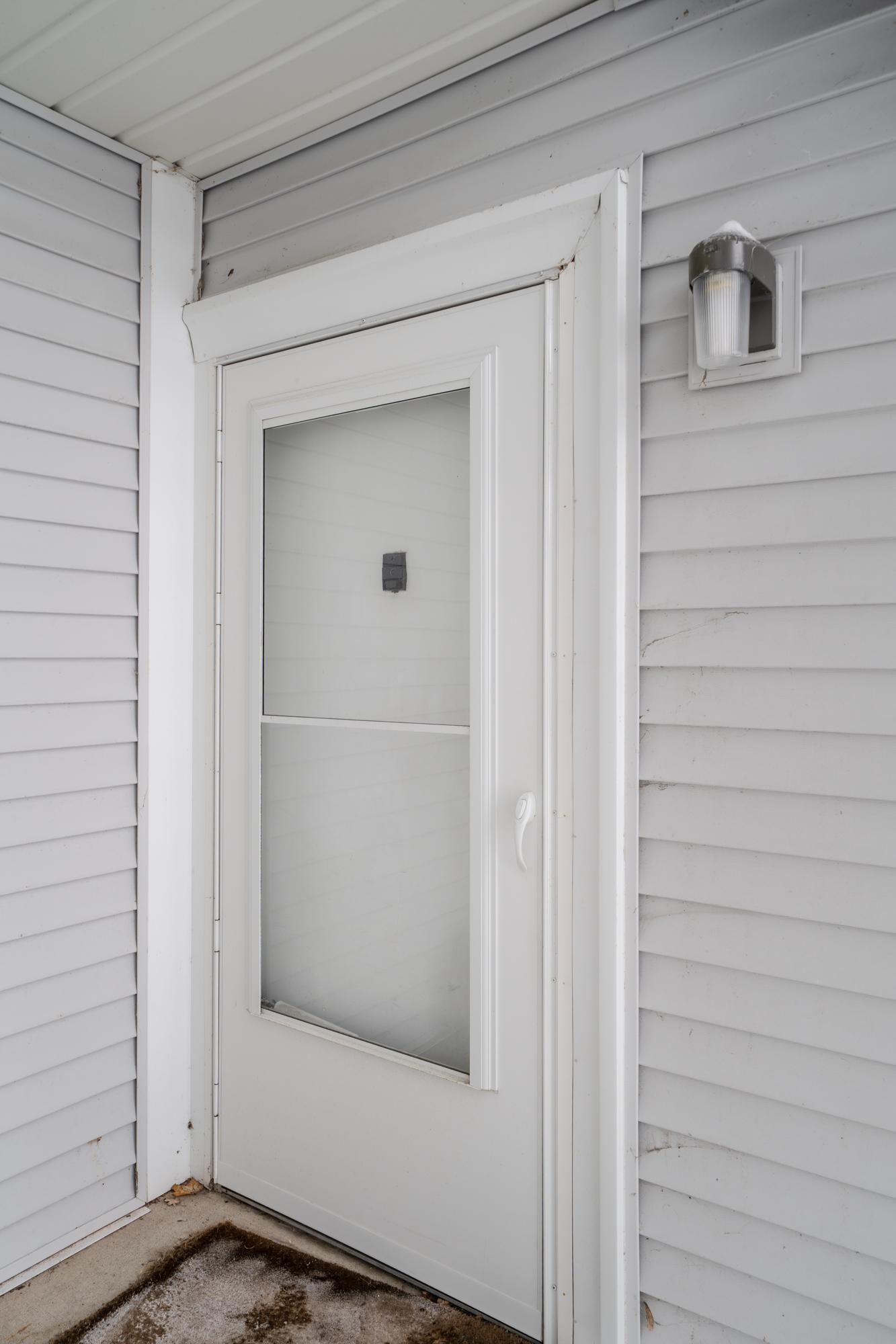 1704 Pleasant Street, Unit D St. Paul, MN 55113 - Photo 6 of 27