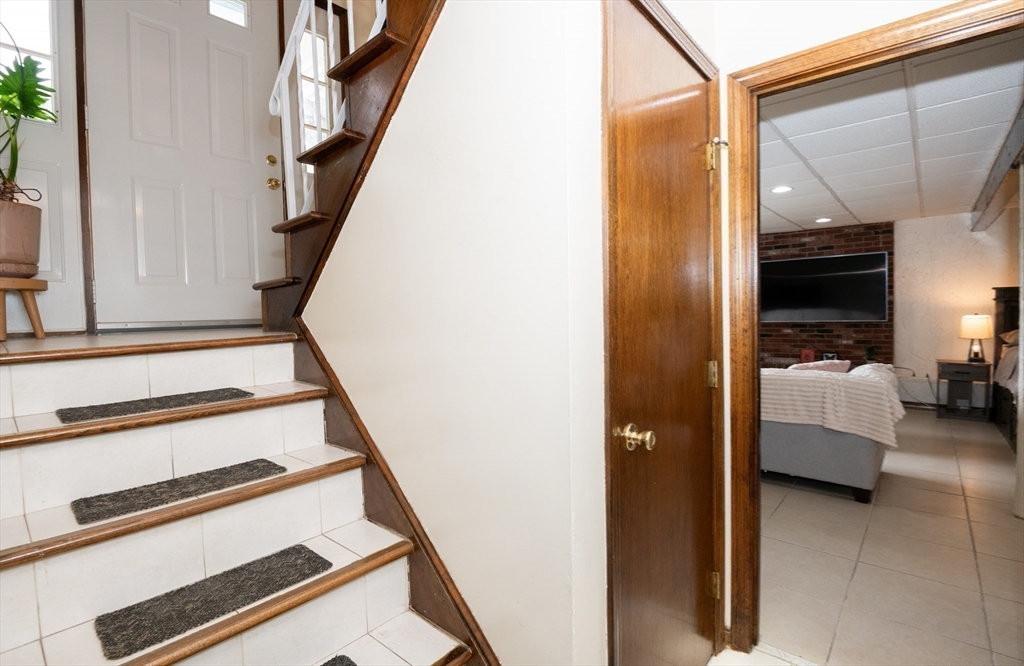 8 Patrick Circle Stoneham, MA 02180 - Photo 22 of 35