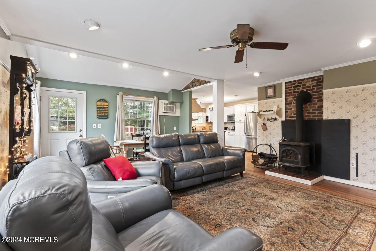 71 Cherry Tree Farm Road Middletown, NJ 07748 - Photo 22 of 52 Family Room