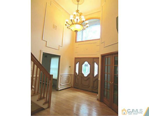 139 River Road East Brunswick, NJ 08816 - Photo 2 of 19 Gallery Image 2