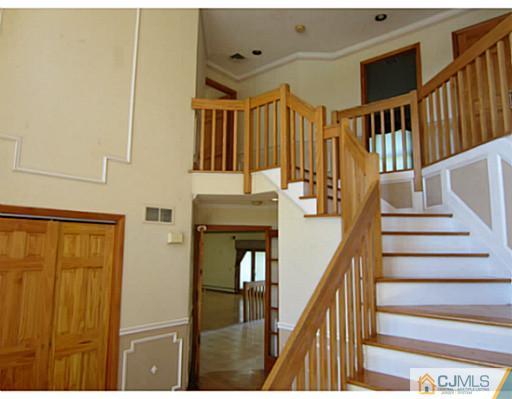 139 River Road East Brunswick, NJ 08816 - Photo 11 of 19 Gallery Image 11