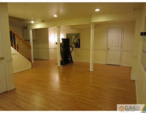 139 River Road East Brunswick, NJ 08816 - Photo 16 of 19 Gallery Image 16
