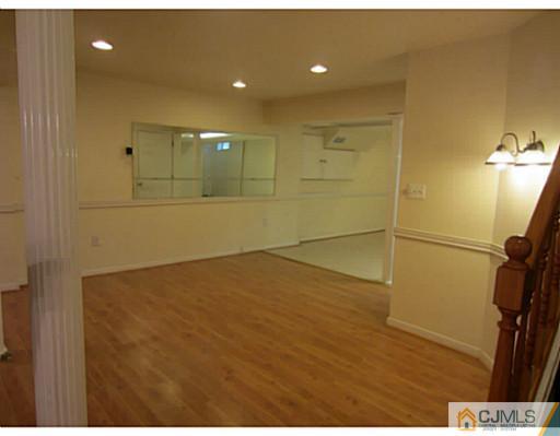 139 River Road East Brunswick, NJ 08816 - Photo 17 of 19 Gallery Image 17