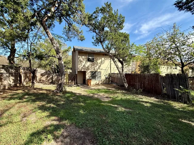$1,850 | 1509 Cinnamon Path, Unit B, Austin, TX 78704