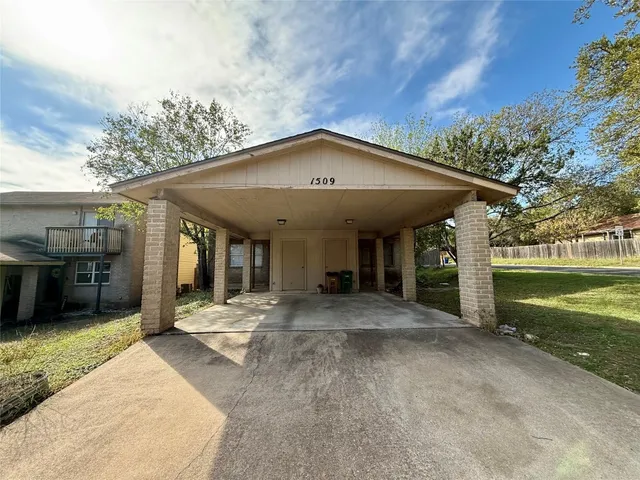 $1,850 | 1509 Cinnamon Path, Unit B, Austin, TX 78704