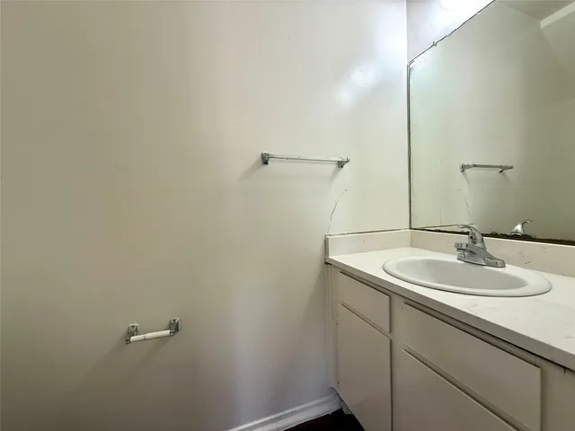 $1,850 | 1509 Cinnamon Path, Unit B, Austin, TX 78704