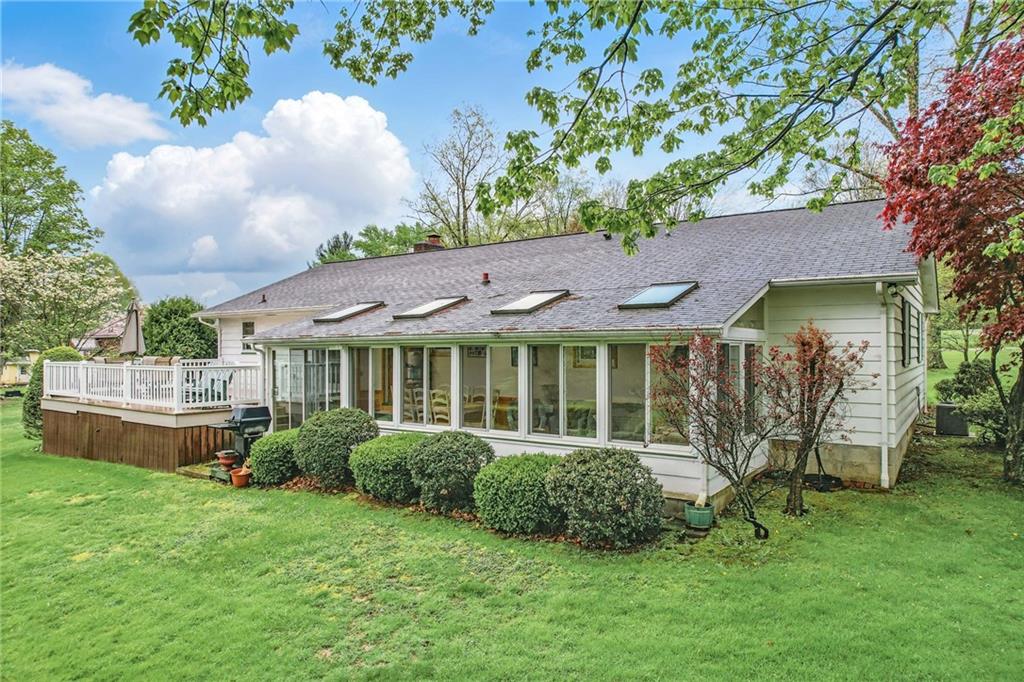 16 Gruber Road Greenville, PA 16125 - Photo 4 of 46