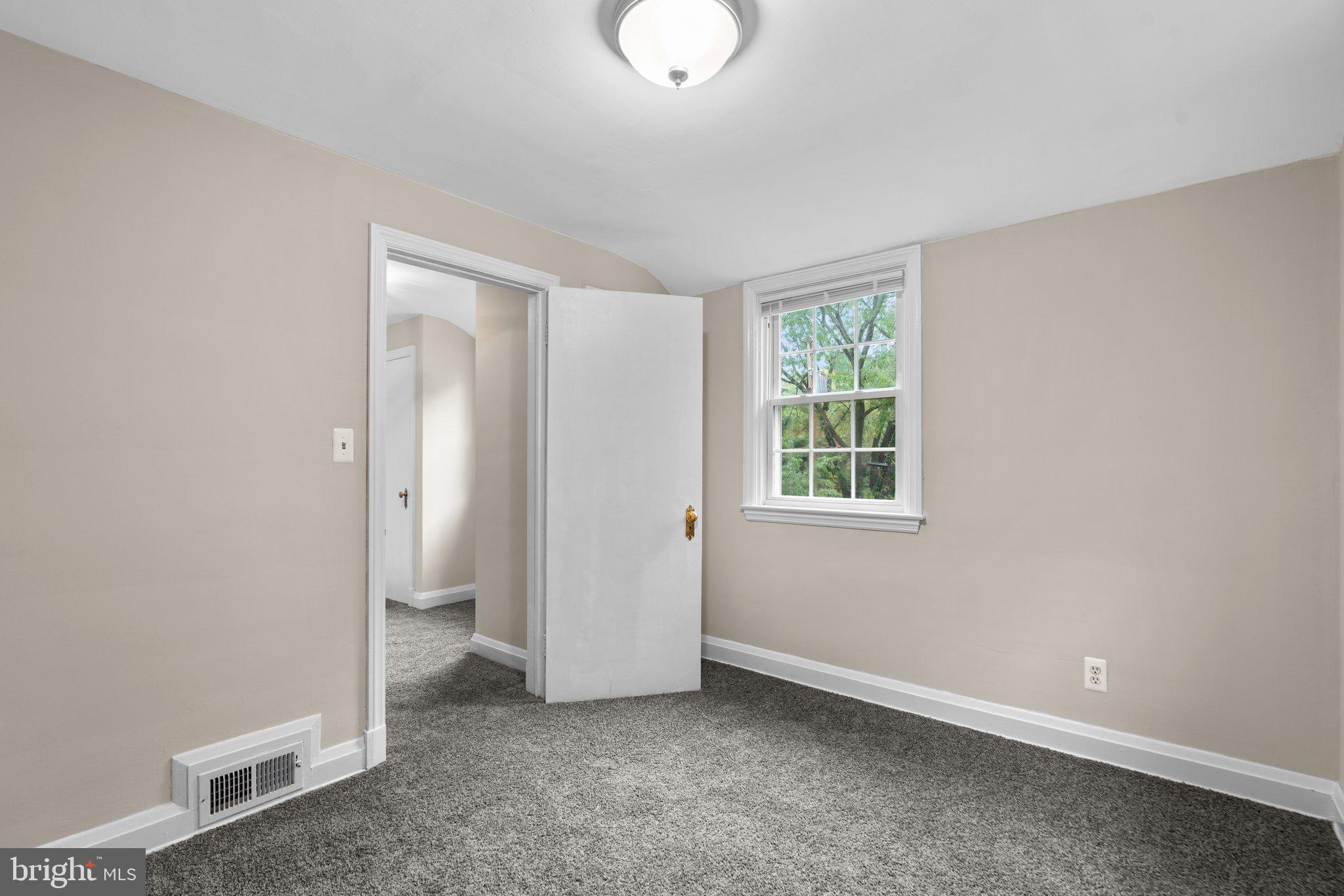 4217 Colonial Road Pikesville, MD 21208 - Photo 27 of 46 Gallery Image 27