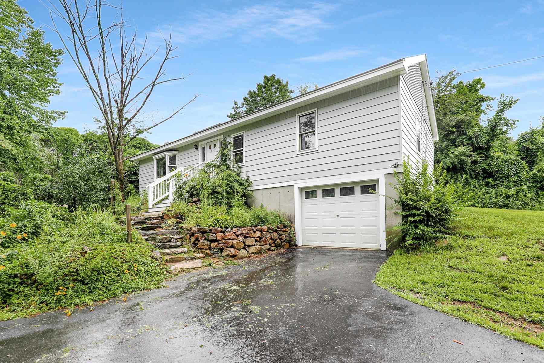 62 Old Amherst Road Mont Vernon, NH 03057 - Photo 1 of 26