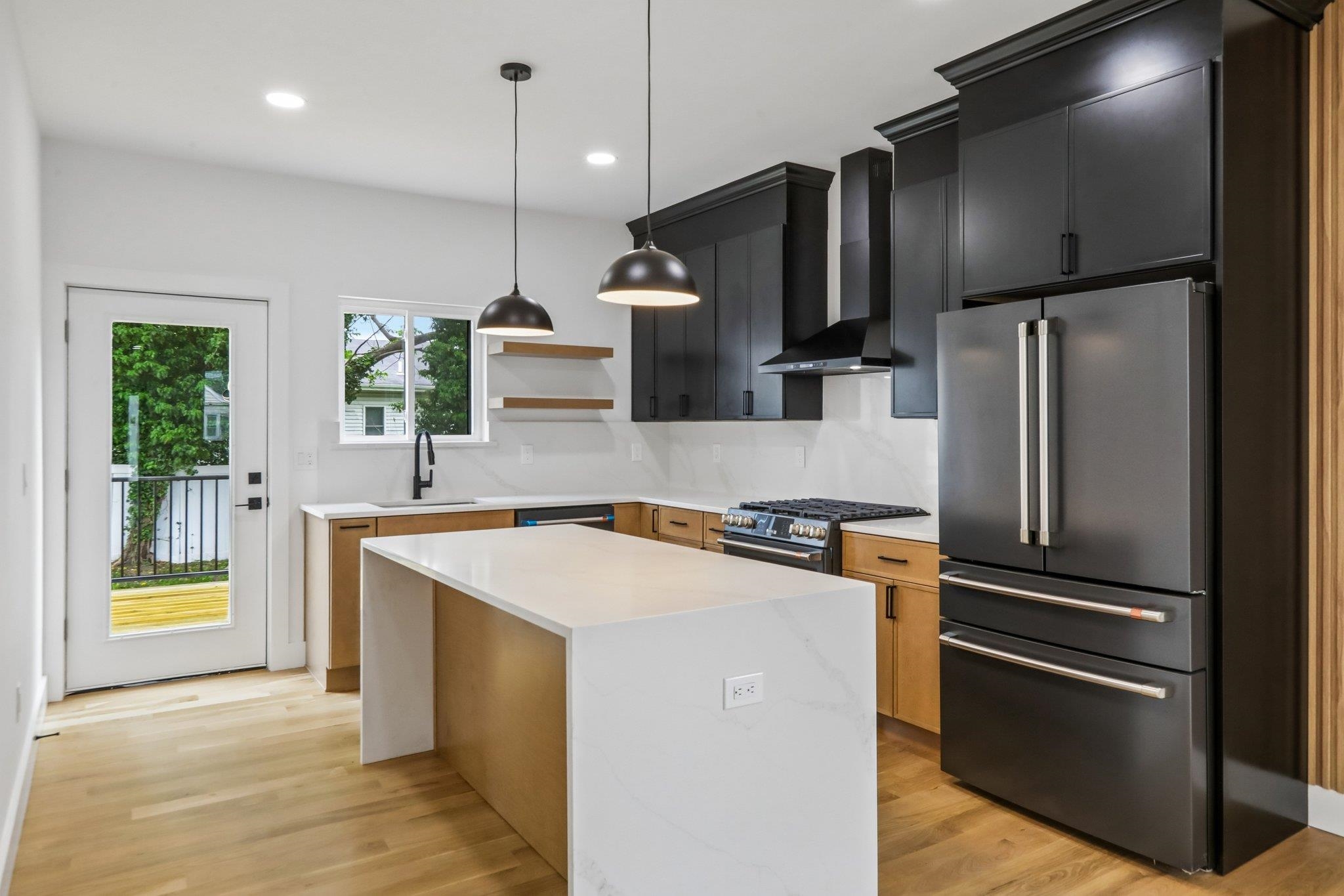 58 Fern Street Edison, NJ 08817 - Photo 4 of 21