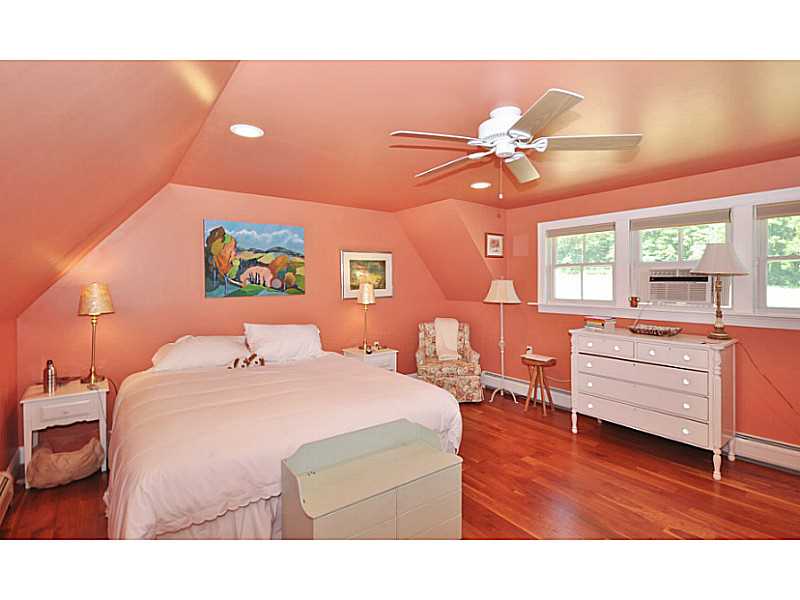 40 Stillman Road North Kingstown, RI 02874 - Photo 12 of 22 Master Bedroom.
