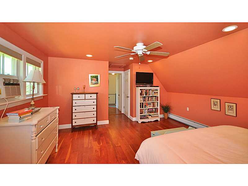 40 Stillman Road North Kingstown, RI 02874 - Photo 13 of 22 Master Bedroom.