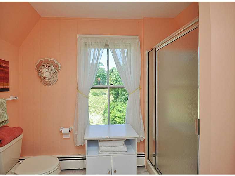 40 Stillman Road North Kingstown, RI 02874 - Photo 14 of 22 Bathroom.