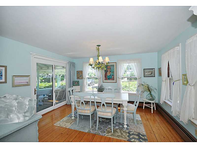 40 Stillman Road North Kingstown, RI 02874 - Photo 8 of 22 Dining Room.