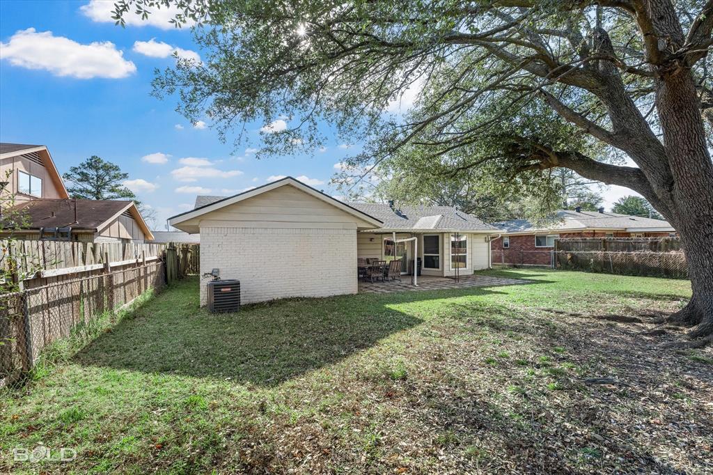 2517 Conrad Street Bossier City, LA 71111 - Photo 34 of 39 a house view with a garden space