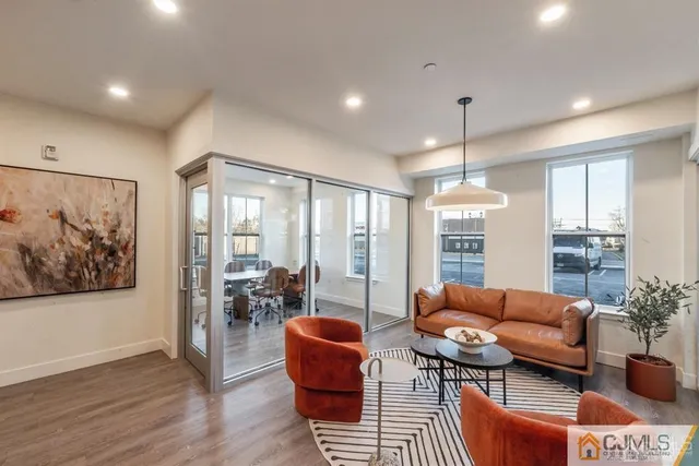 $3,200 | 1 Nolan Way, Unit B31F, North Brunswick, NJ 08902