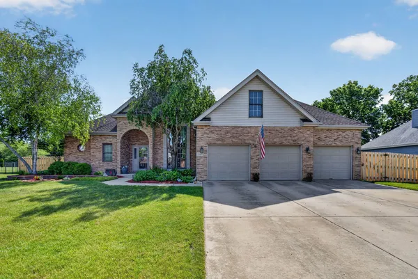 $519,999 | 24453 South Blackhawk Drive, Channahon, IL 60410