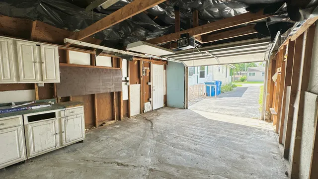 $164,000 | 15031 Hamlin Avenue, Midlothian, IL 60445