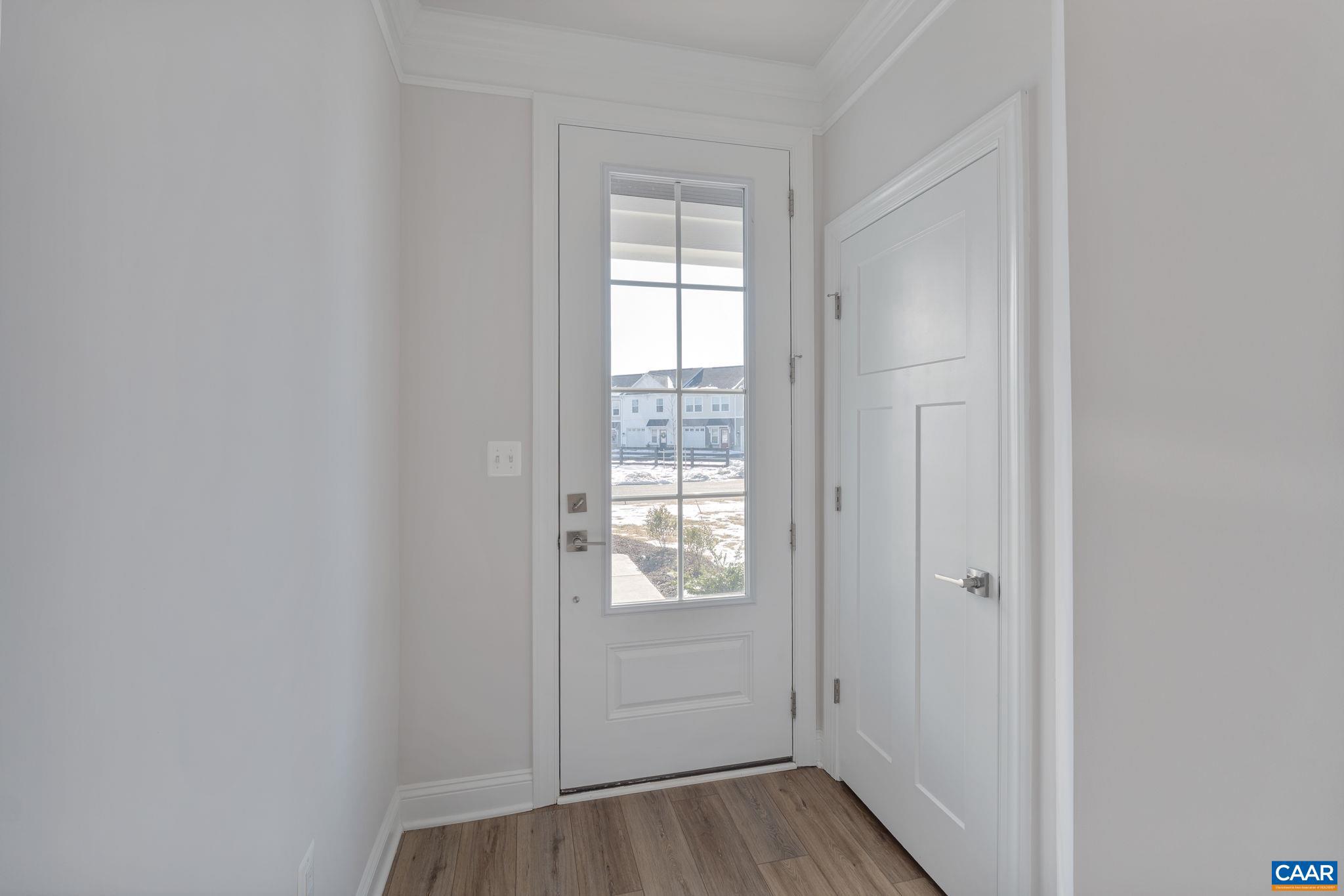 309 Springdale Road Waynesboro, VA 22980 - Photo 5 of 45 Gallery Image 5