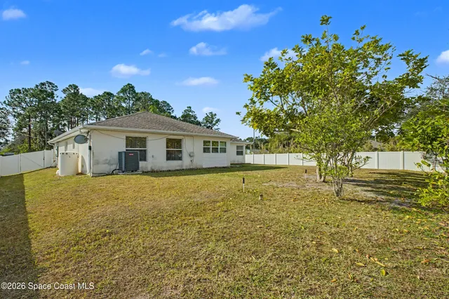 $2,100 | 1175 Altamira Street, Palm Bay, FL 32907