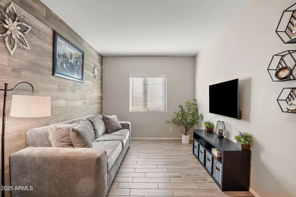 $2,195 | 242 Pacific Drive, Casa Grande, AZ 85122