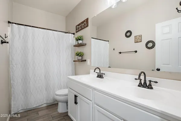 $2,195 | 242 Pacific Drive, Casa Grande, AZ 85122