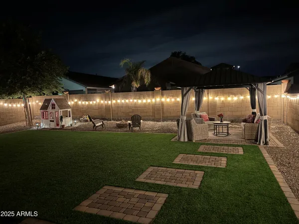 $2,195 | 242 Pacific Drive, Casa Grande, AZ 85122