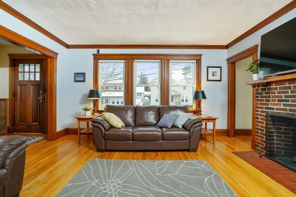 55 Menotomy Road Arlington, MA 02476 - Photo 5 of 28 Gallery Image 5