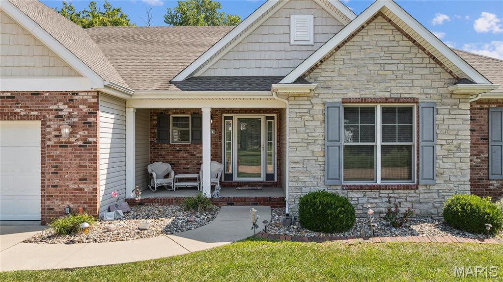 4613 Valleydale Road Godfrey, IL 62035 - Photo 3 of 35 Gallery Image 3