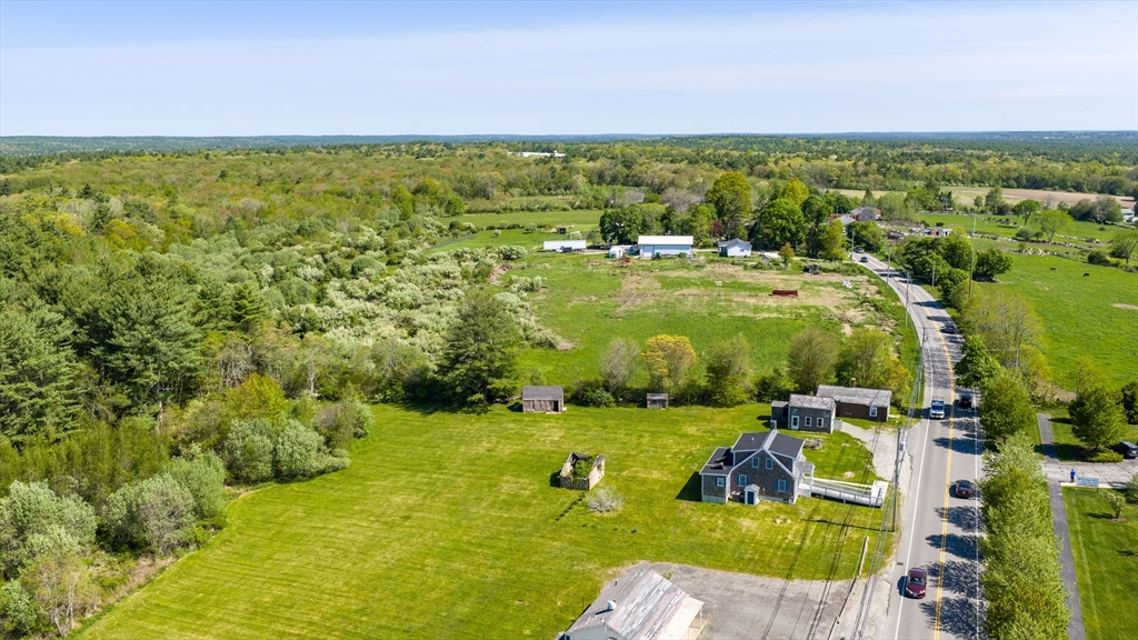 576 Faunce Corner Road Dartmouth, MA 02747 - Photo 6 of 15